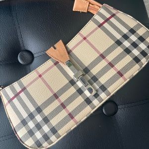 Y2K 90s baguette shoulder bag